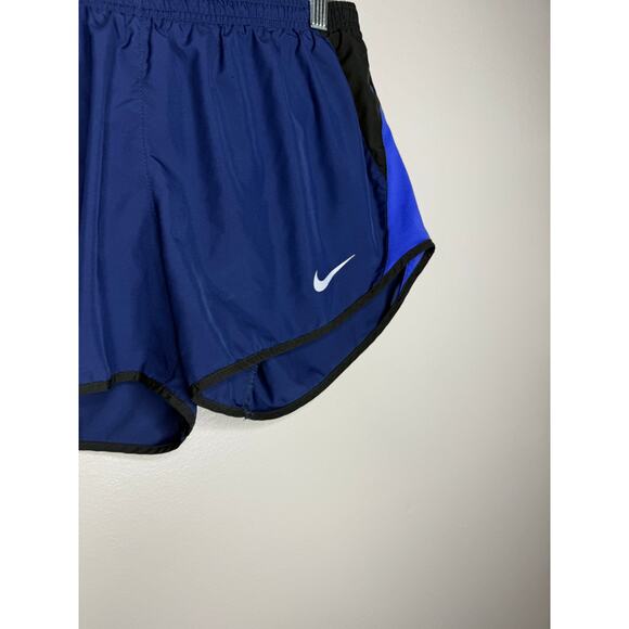 Nike Dri Fit Blue Lined Womens Running Athletic Shorts Size Medium - Picture 3 of 4